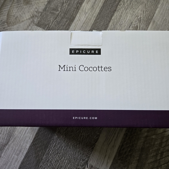 NIB - Epicure Mini Cocottes (Set of 4) - Picture 1 of 6